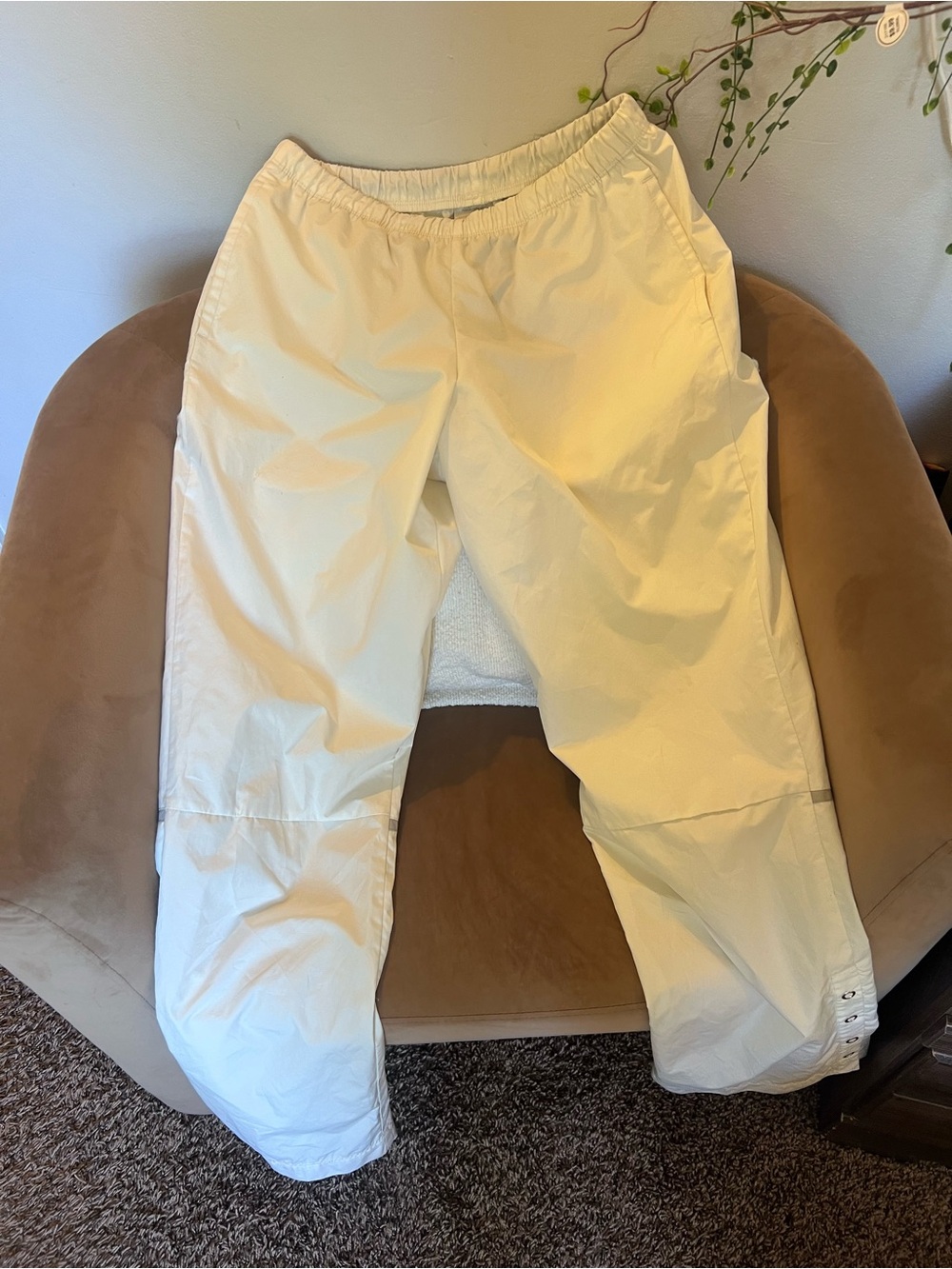 golf fitstorm white pant size M (8-10)